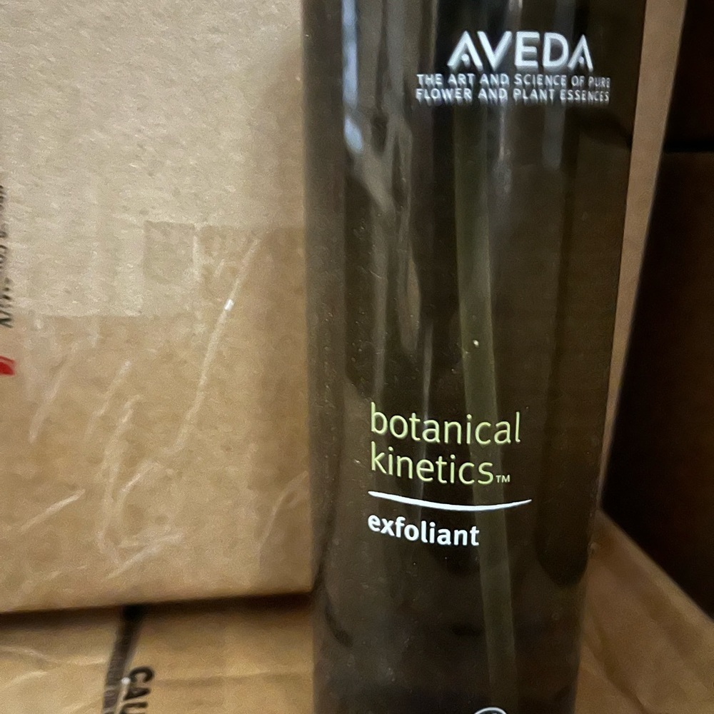 AVEDA Botanical Kinetics Exfoliant 16.9 oz